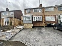 Meadow Cross, Waltham Abbey, EN9